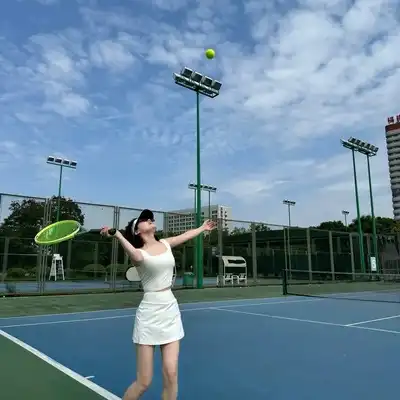 袁美明